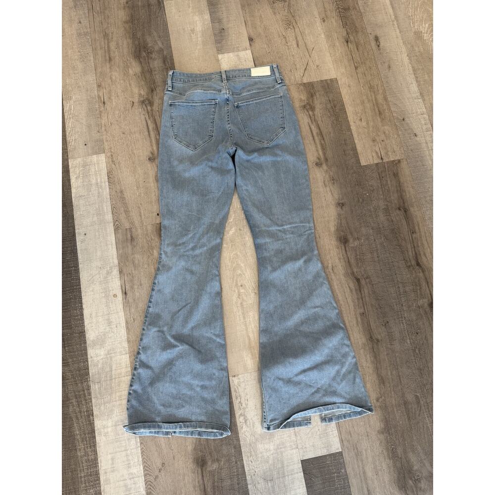Hollister Jeans Womens 29 High Rise Flare Light Wash Soft Stretch 31 Inseam - Picture 6 of 7